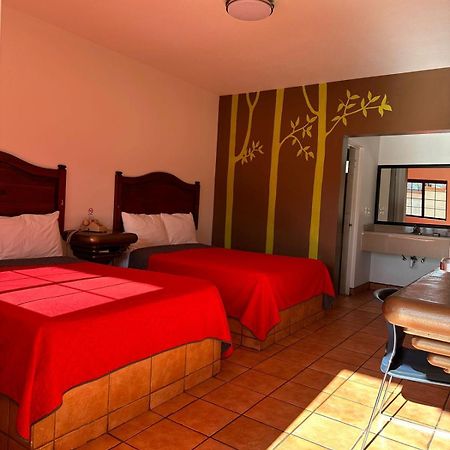 Hotel Colonial De Nogales Nogales  Екстериор снимка