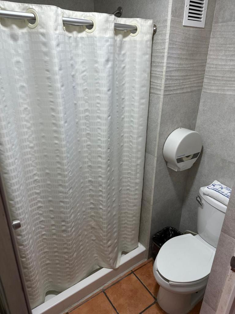 Hotel Colonial De Nogales Nogales  Екстериор снимка