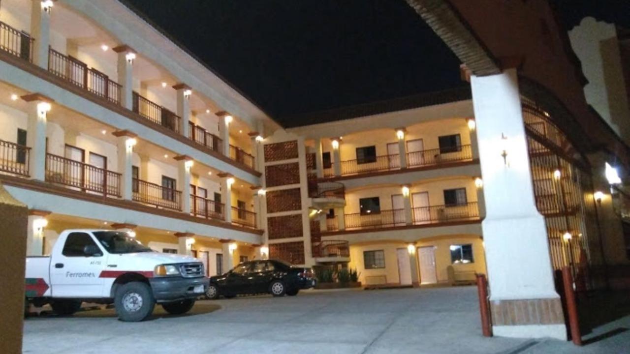 Hotel Colonial De Nogales Nogales  Екстериор снимка